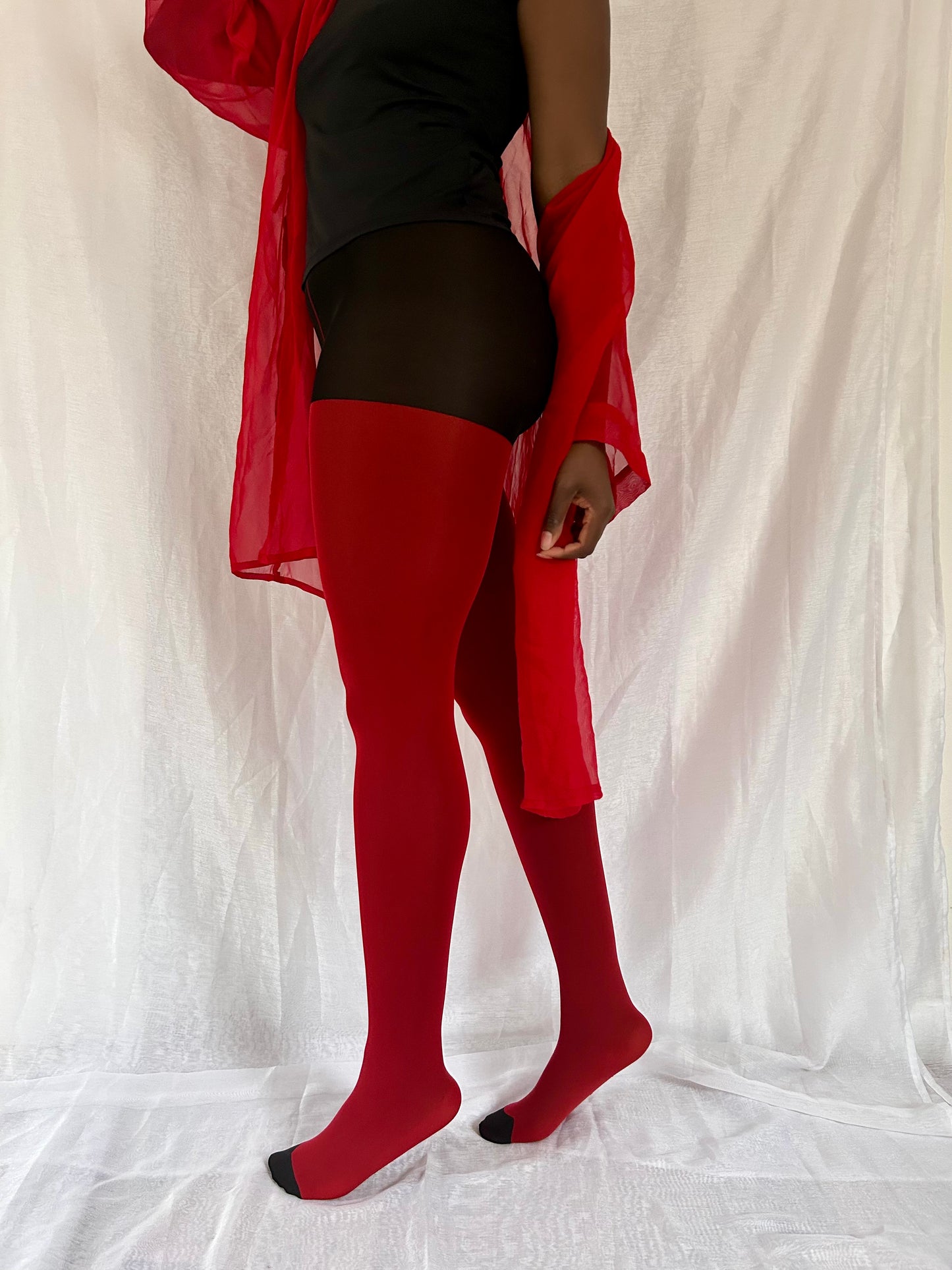 Mary Collant Rouge 50DEN  Style audacieux & chic | Élégance parisienne